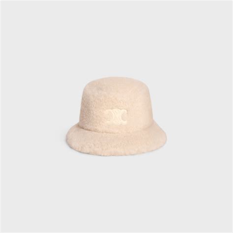 TRIOMPHE BUCKET HAT IN SHERPA CASHMERE 